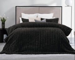 Arna Fleece Comforter King 255x240cm + 2 Pillowcases 48x73cm Black