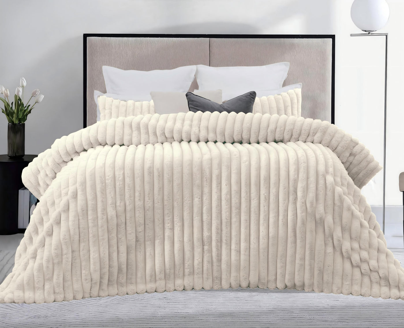 Arna Fleece Comforter King 255x240cm + 2 Pillowcases 48x73cm Coconut Milk